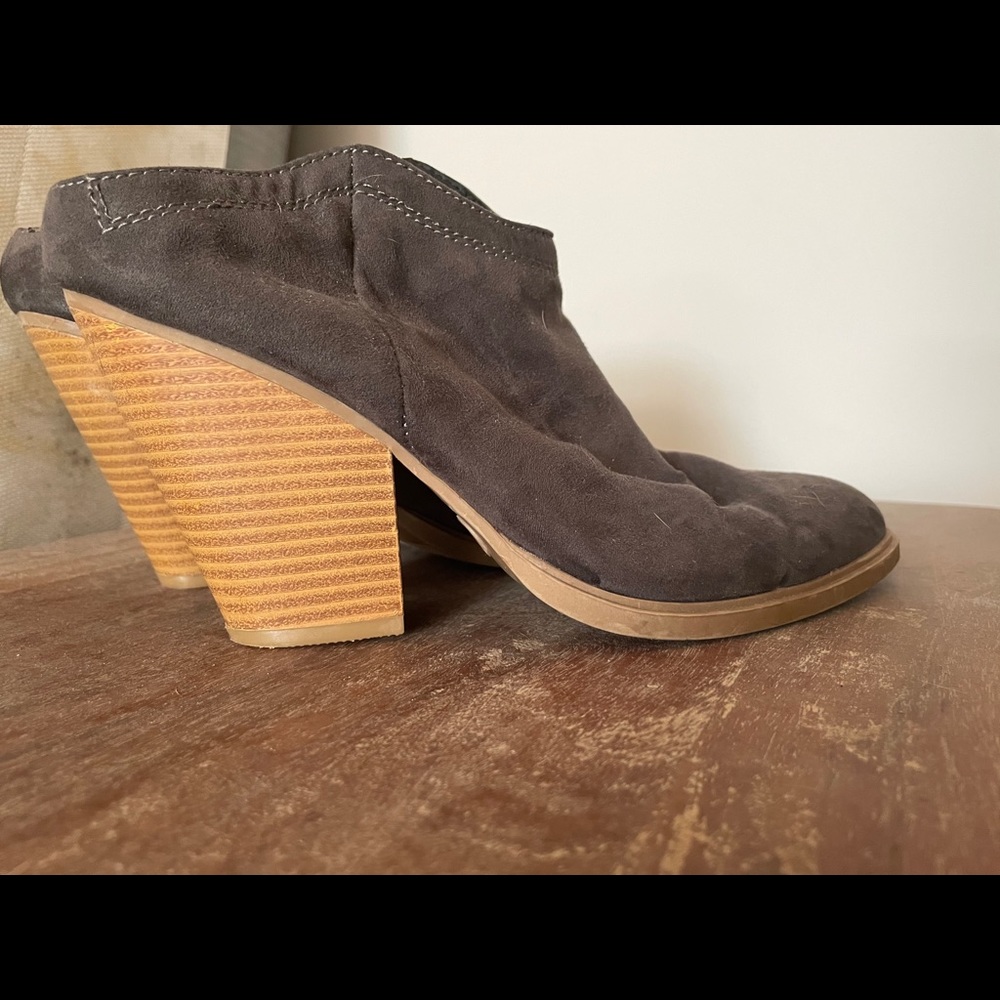 dolce vita slide on booties